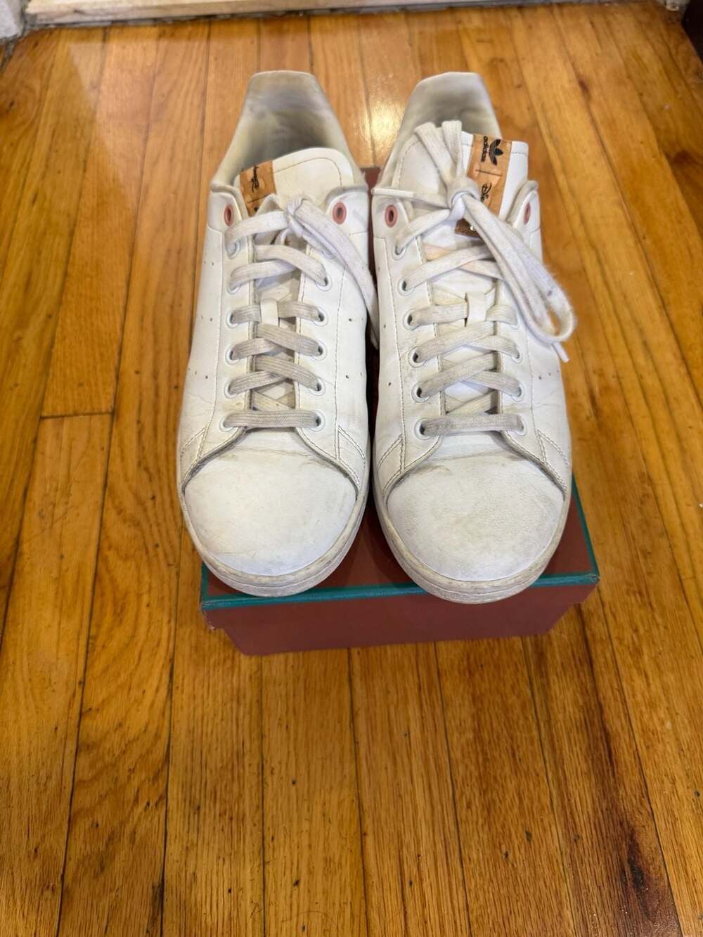 Adidas Stan Smith Disney Bambi Size 11 White Sneakers